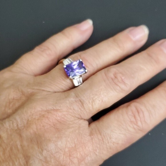 Art Deco Cocktail Ring Purple  Amethyst Cubic Zirconia Gold Size 10 - Picture 7 of 8